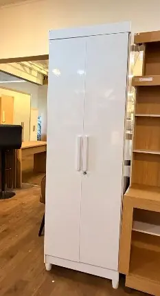 ROPERO MULTIUSO LINE VR 2PTAS C/LLAVE BLANCO